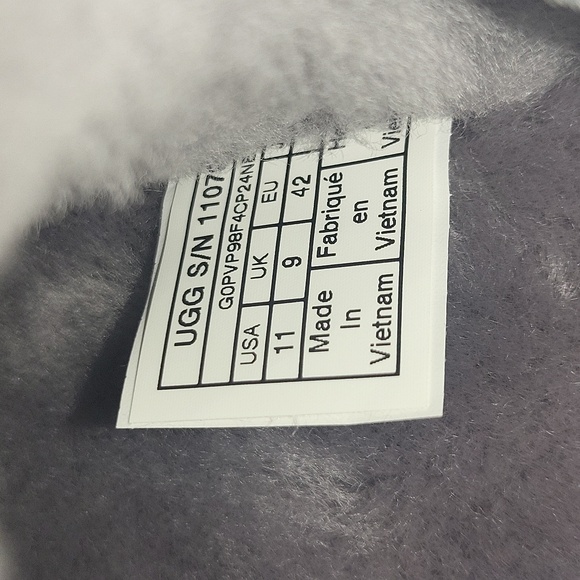 UGG Oh Yeah logo double strap sandals in soft amethyst - Picture 9 of 16